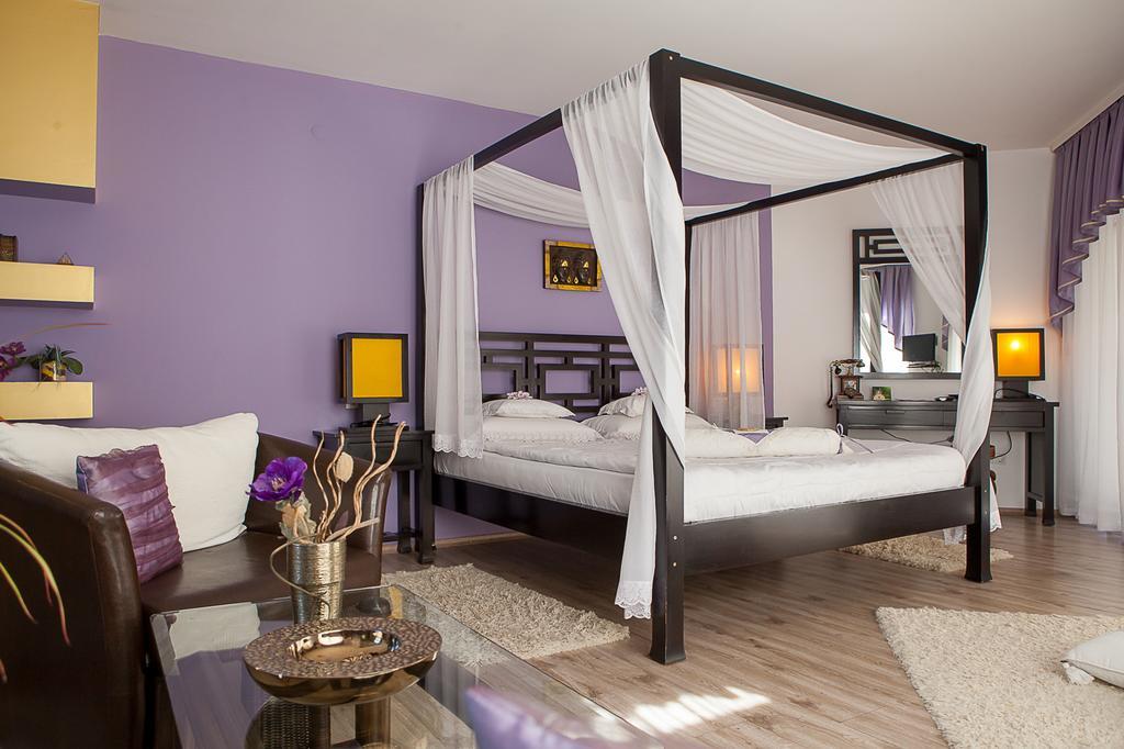 Familly Art Hotel Nirvana Šumen Pokoj fotografie